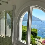 Villa Fornillo 84 *