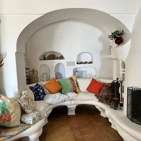 Villa Fornillo 84