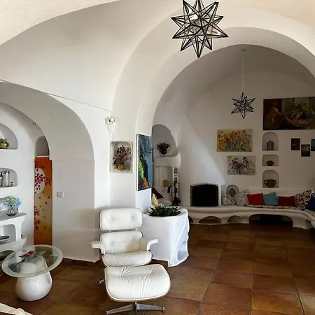 Villa Fornillo 84